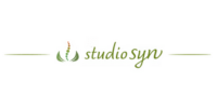 Pilates ＆ Yoga studio SYN　のロゴ画像
